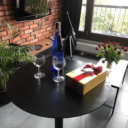 아파트 Loft Browary Warszawskie 바르샤바